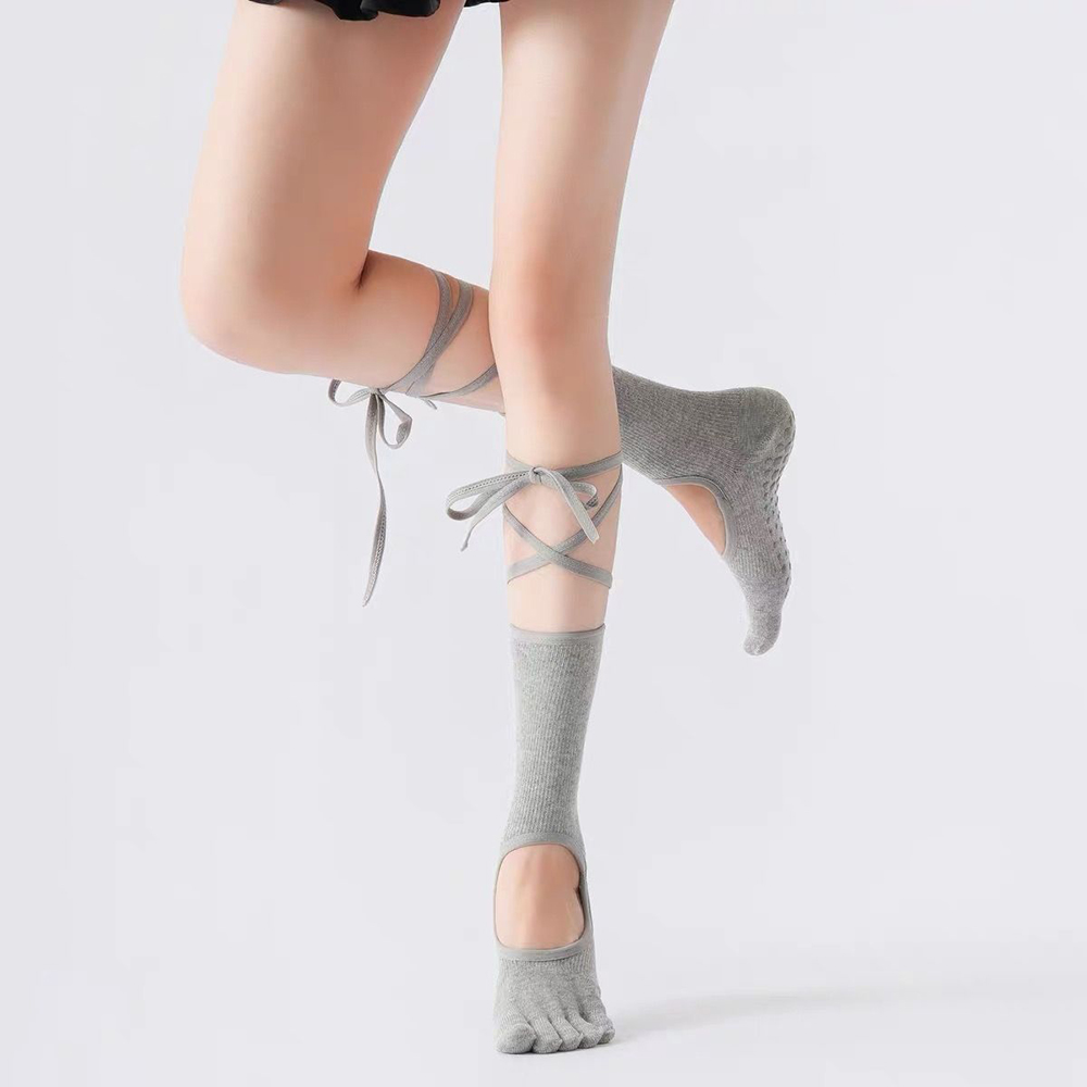 レースアップ式のバレエヨガソックス、女性用、ミドル丈、滑り止 - Yoga Of Fitness のレビューと価格